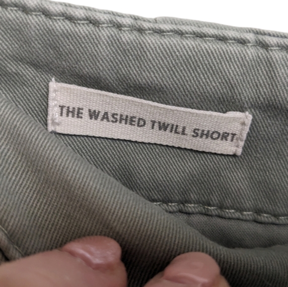 NWOT LOFT Olive Green Washed Twill Shorts Size 4 🌿 - Picture 7 of 16